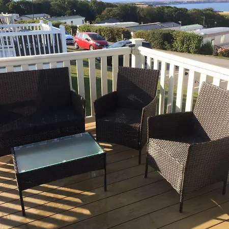 Silver Woods Reighton Sands *