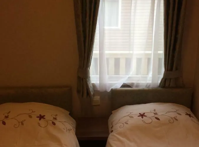 Silver Woods Reighton Sands